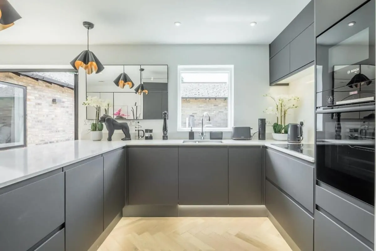 Feriehus Luxury 2 Bedroom Apartment With Ac And Parking Cambridge